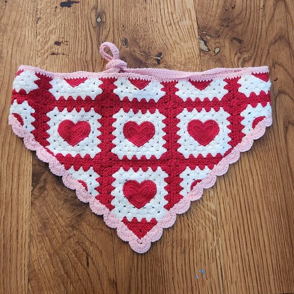 Crochet Valentine's Hearts Head Scarf - Picture 4 of 5